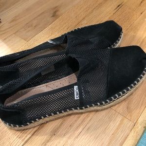 TOMS slip ons